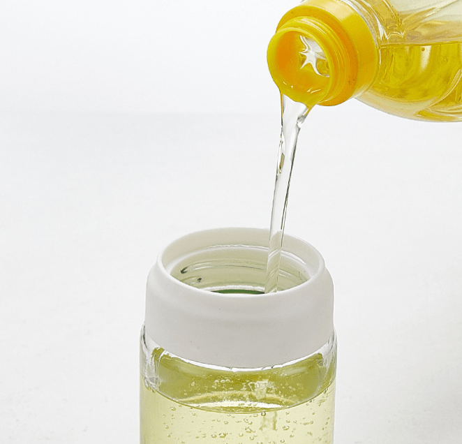 Glass Oil Bottle with Silicone Brush for Cooking - XUANMAN