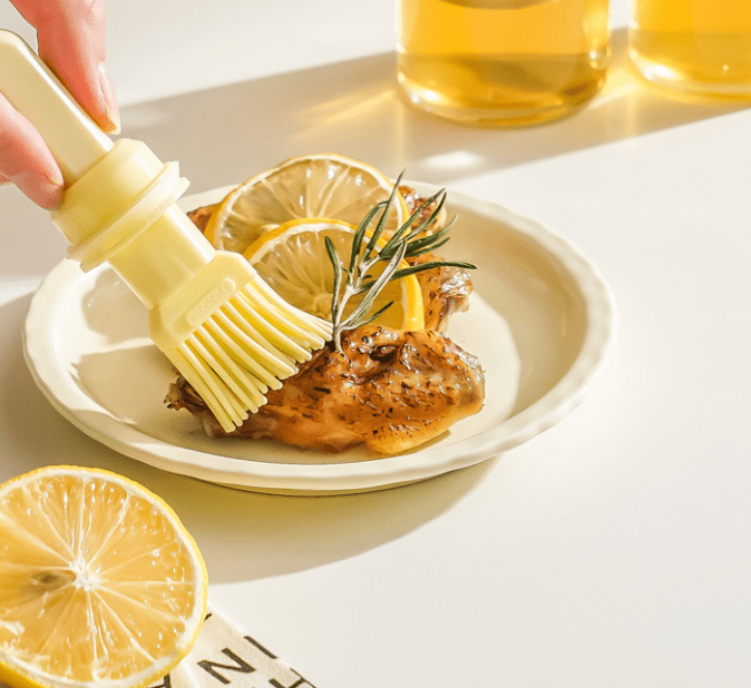 Glass Oil Dispenser Bottle with Silicone Brush - XUANMAN
