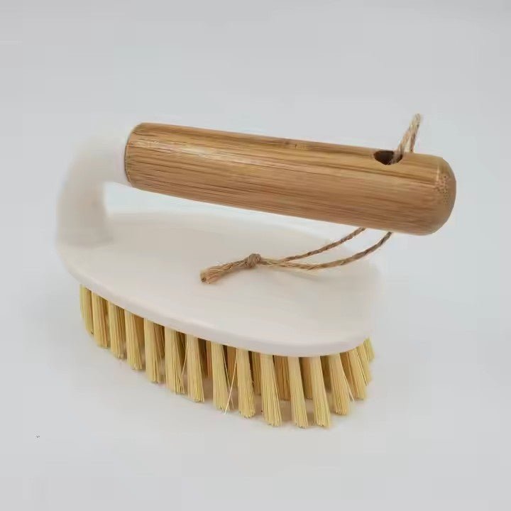 Scrub Brush with Bamboo Handle - XUANMAN
