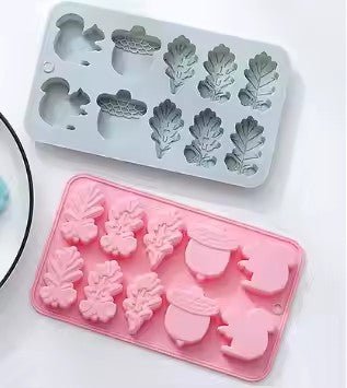 Silicone Ice Cube Mold, Squirrel & Acorn Leaf Shapes - XUANMAN