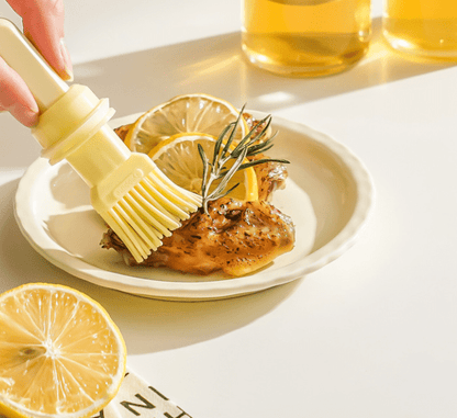 Glass Oil Dispenser Bottle with Silicone Brush - XUANMAN